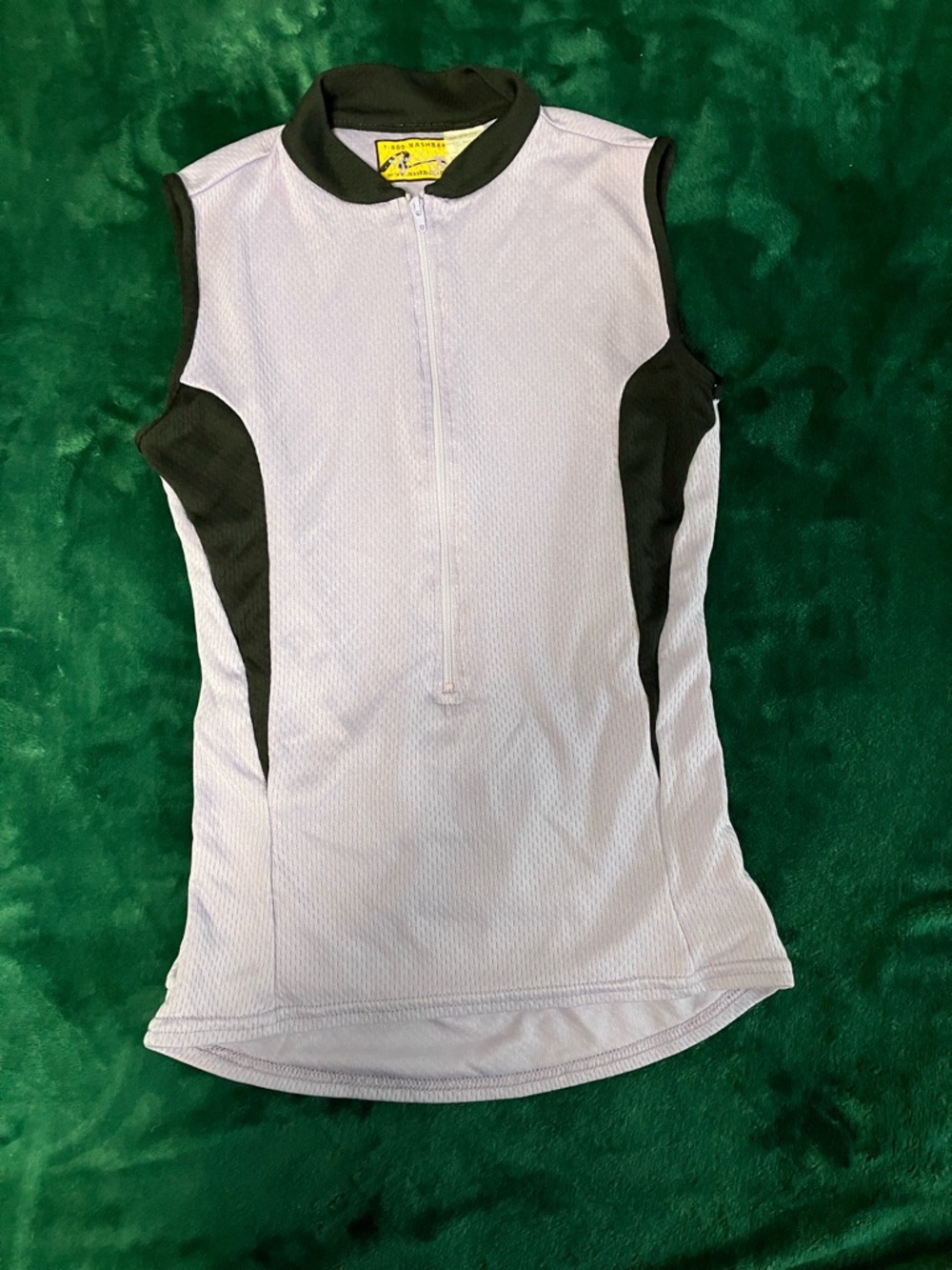 Bike Nashbar Women’s Sleeveless Light Lavender Cycling Jersey with Black Panels